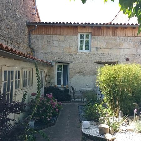 Le Petit Bois Apartment Niort Exterior photo